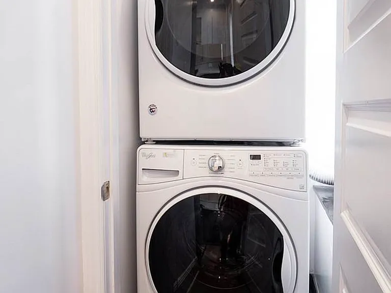 957 Park Ave #3E — Photo 9