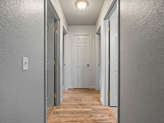 5th image of 127 Kerby St