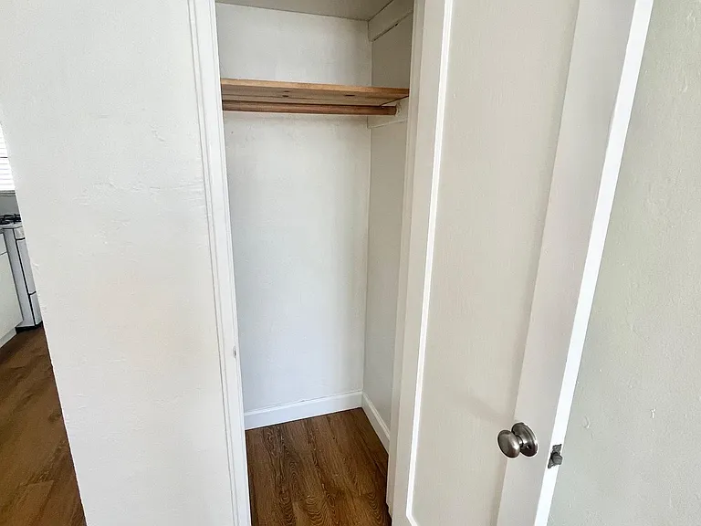1125 SW 5th St — Photo 3