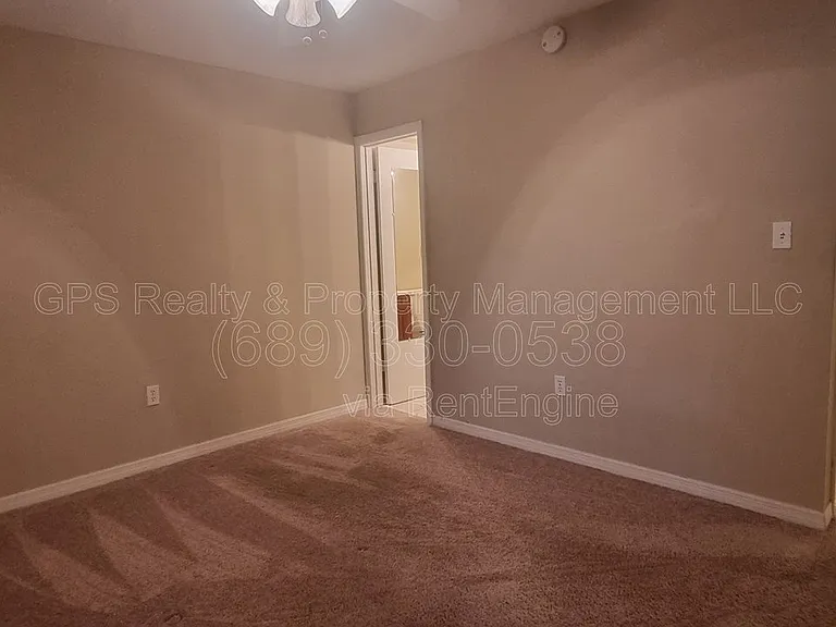 2500 Lee Rd #103 — Photo 19