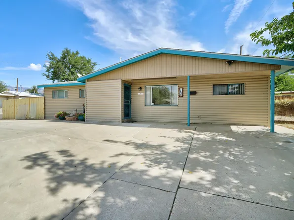 1136 Maxine St NE, Albuquerque, NM 87112