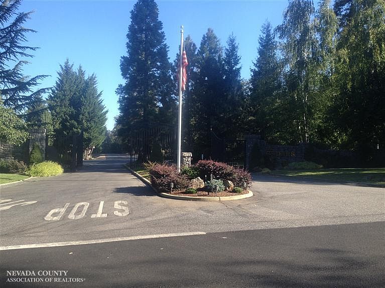2nd image of 13004 Somerset Dr