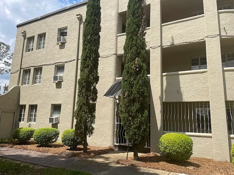 416 W Tift Ave — Photo 10