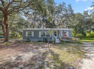 211 Magnolia Rd, Hawthorne, FL 32640