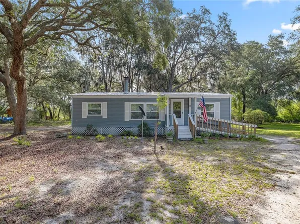 211 Magnolia Rd, Hawthorne, FL 32640