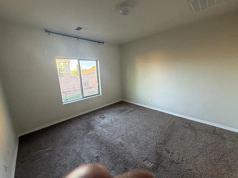 1005 El Paseo St NW — Photo 5