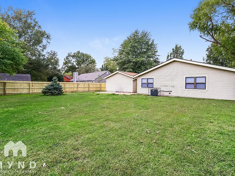 2696 Dromedary Dr — Photo 17