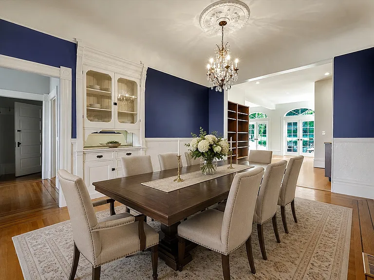 Virtually Enhanced Staging