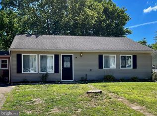 13 Commodore Ct, Barnegat, NJ 08005
