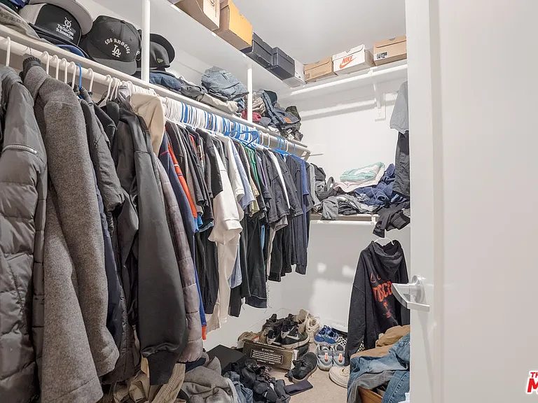 436 S Virgil Ave #312 — Photo 33