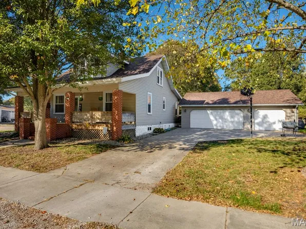 301 E 3rd North St, Mount Olive, IL 62069