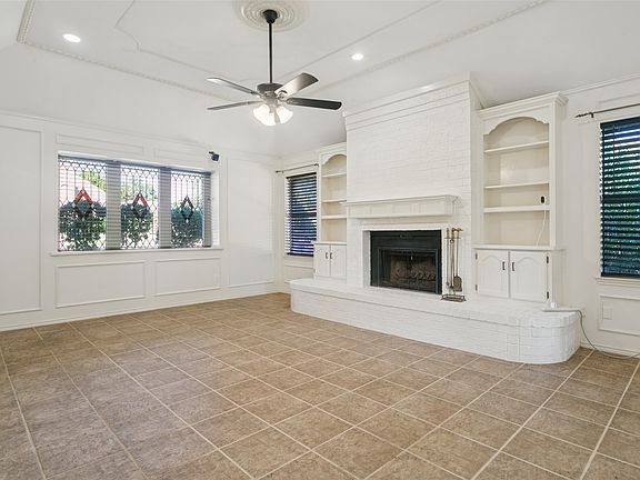 4th image of 2449 Stonegate Dr N