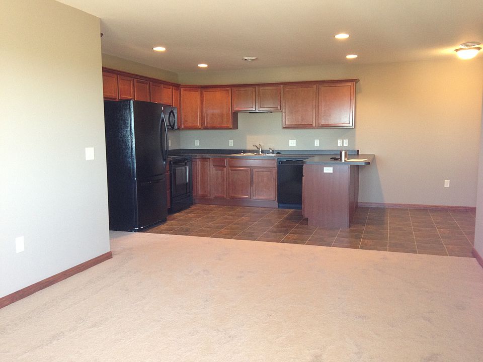 1st image of 1110 Parkland Dr