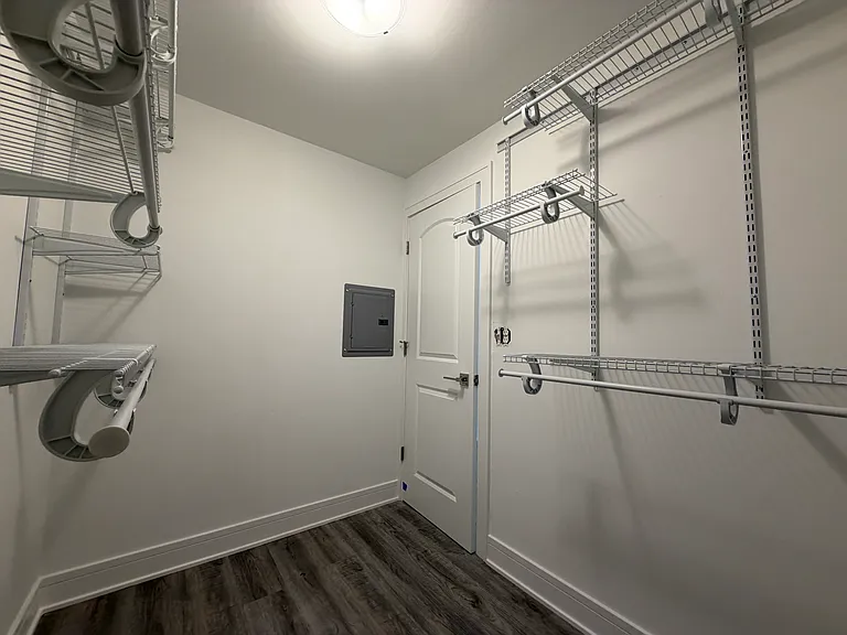 5525 N Chester Ave #42 — Photo 21
