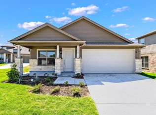 223 Still Glen Dr, Terrell, TX 75160