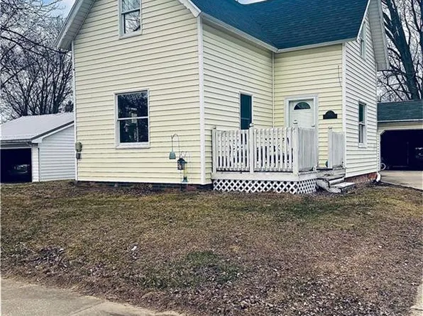 102 W Cherry St, Liberty Center, OH 43532