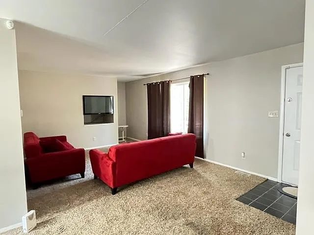 4077 Montcalm St — Photo 3