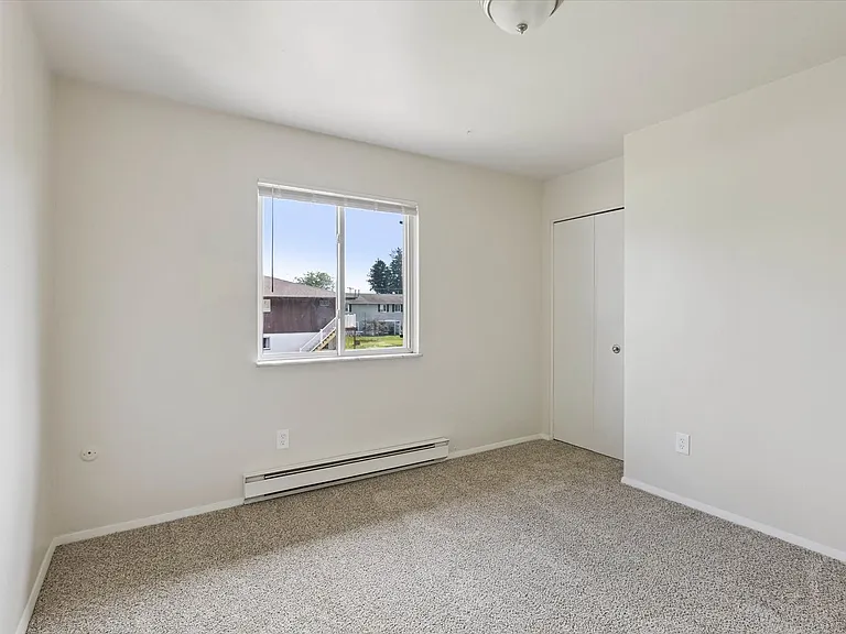12513 Church St — Photo 75