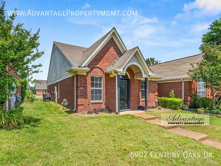 6902 Century Oaks Dr — Photo 2