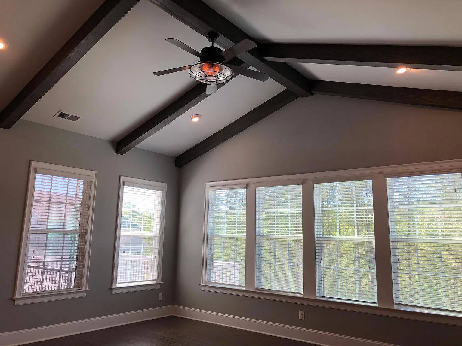 204 Tigers Eye Way — Photo 3