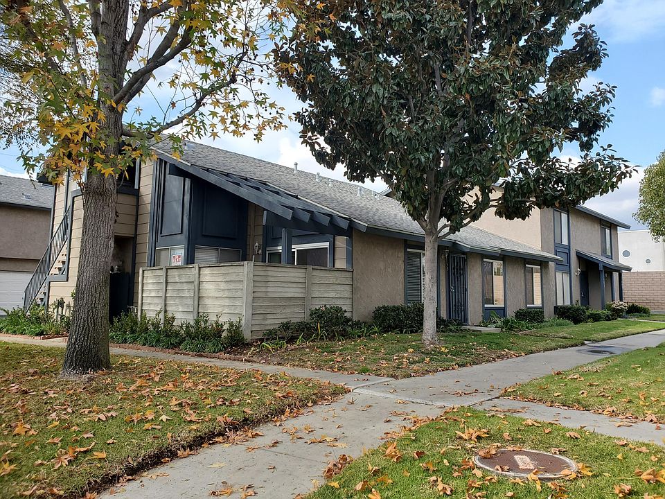 1st image of 755 Windwood Dr