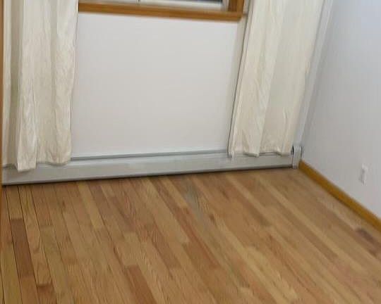4th image of 5717 162nd St Floor 1