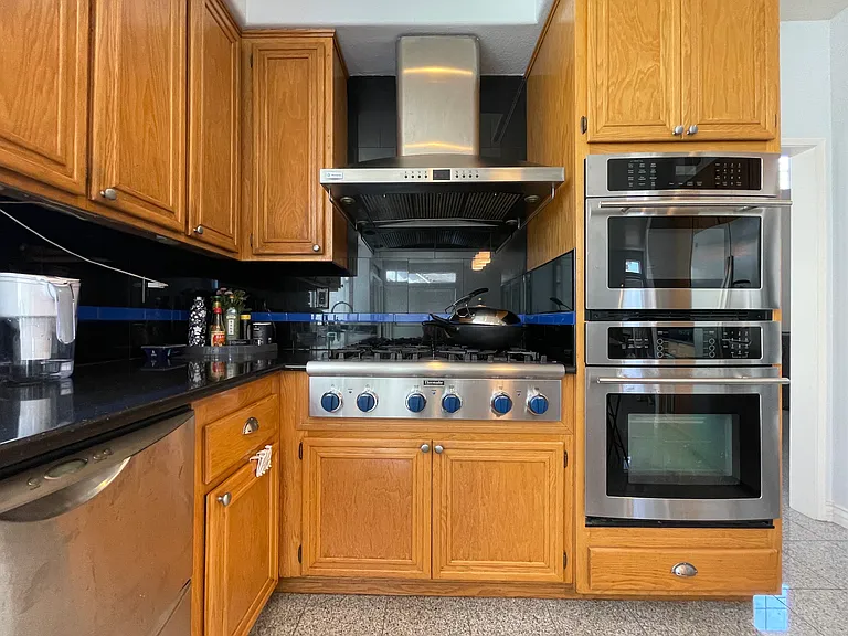 14276 Elmwood Ln — Photo 6