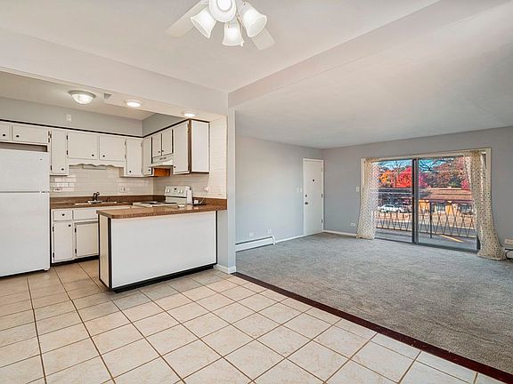 4th image of 10827 S Harlem Ave #2N