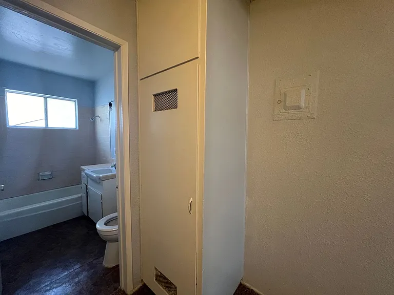 229 S Buena Vista St — Photo 6