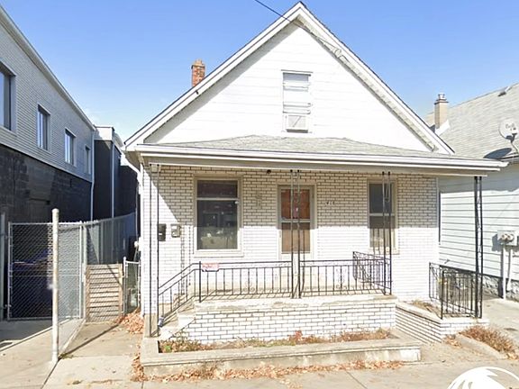 2nd image of 410 Erie St E Unit 2