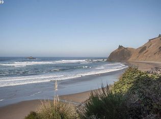 7611 NW Logan Rd, Lincoln City, OR 97367