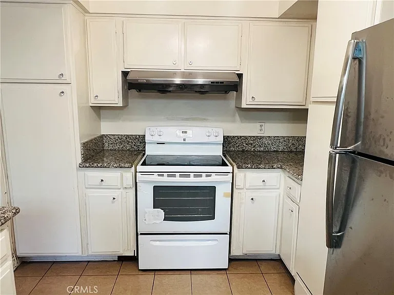 471 W Duarte Rd #110 — Photo 7