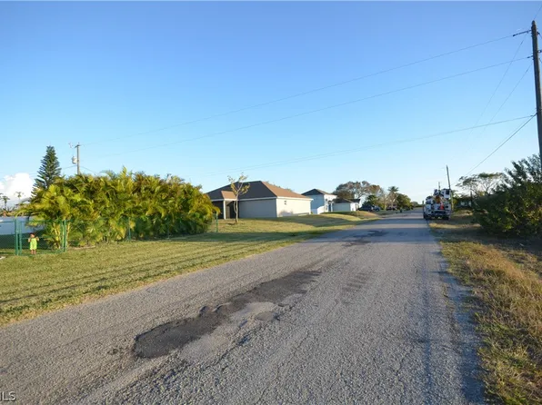 1304 NE 14th Ave, Cape Coral, FL 33909