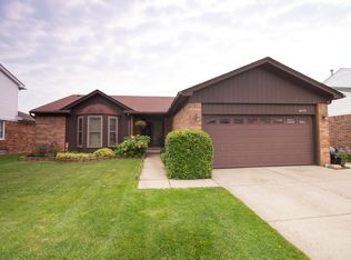 46176 Loveland Dr, Macomb Township, MI 48044