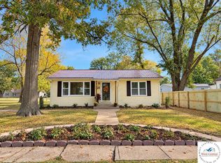 304 S Illinois St, Green Ridge, MO 65332