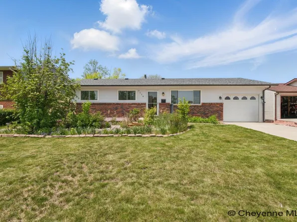 7114 Manhattan Ln, Cheyenne, WY 82009