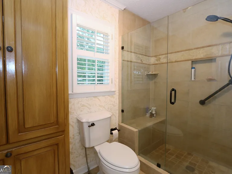 1001 Brownwood Rd — Photo 13