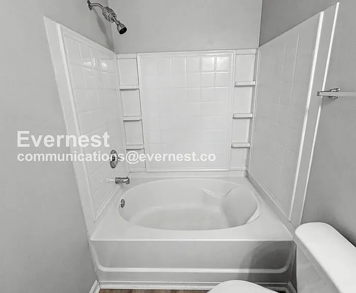 8637 Thomas Rd — Photo 8