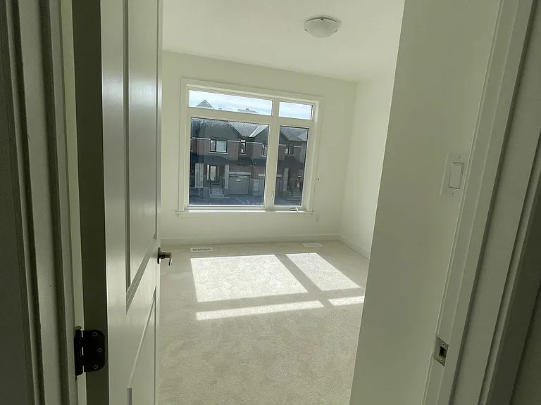 640 Rathburn Ln — Photo 20