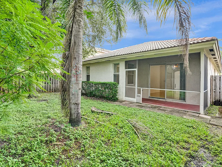 3717 Pebblebrook Mnr — Photo 63
