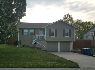 604 Kountry Ln, Excelsior Springs, MO 64024