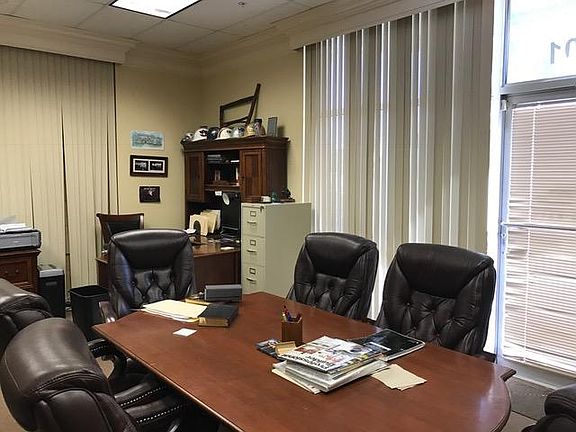 5th image of 4188 Westroads Dr #101