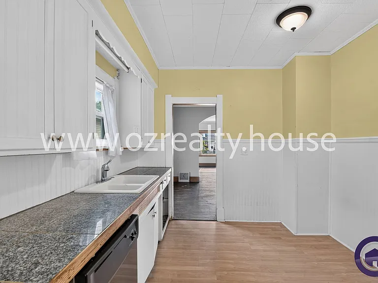 920 Wright Ave — Photo 10