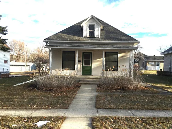 1015 10th St, Sheldon, IA 51201