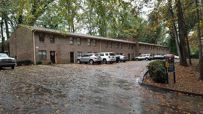 2 bed, 1.5 bath, 1050 sqft, $1,399 — Photo 1
