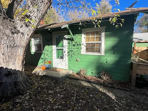 136 1/2 Cheyenne Blvd Photo 1