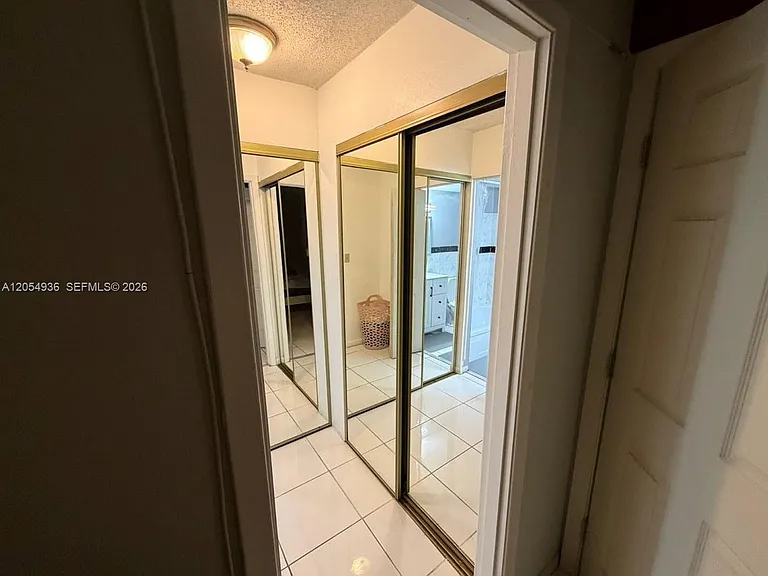 2420 Diana Dr #302 — Photo 23