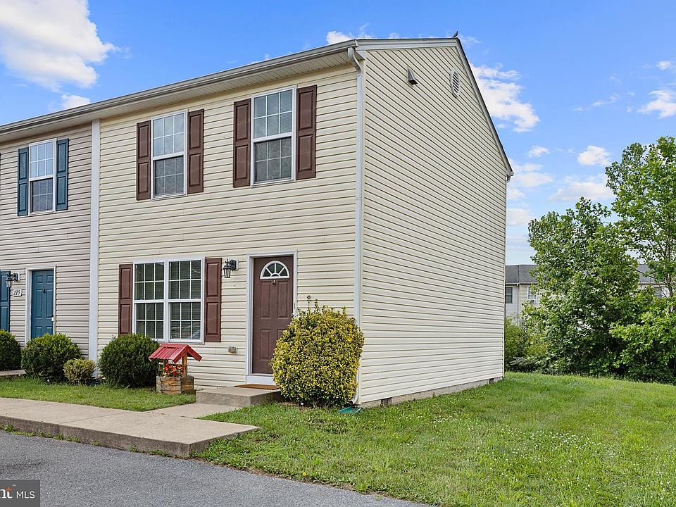 1st image of 227 Kadies Ln