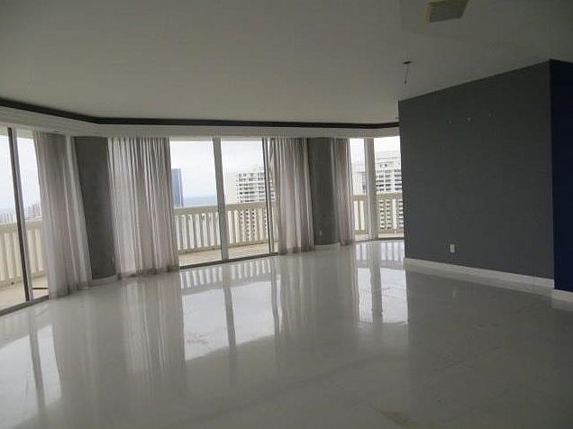 2nd image of 2000 Island Blvd APT 2901A