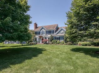 16 Brookside Dr, Gladstone, NJ 07934